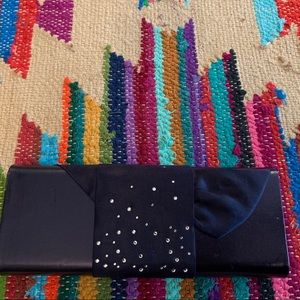 Navy Evening Bag! 💃